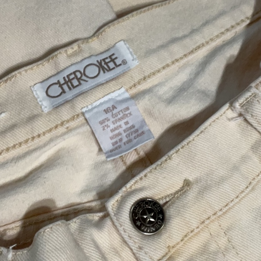 Cherokee Jeans - Picture 2 of 7